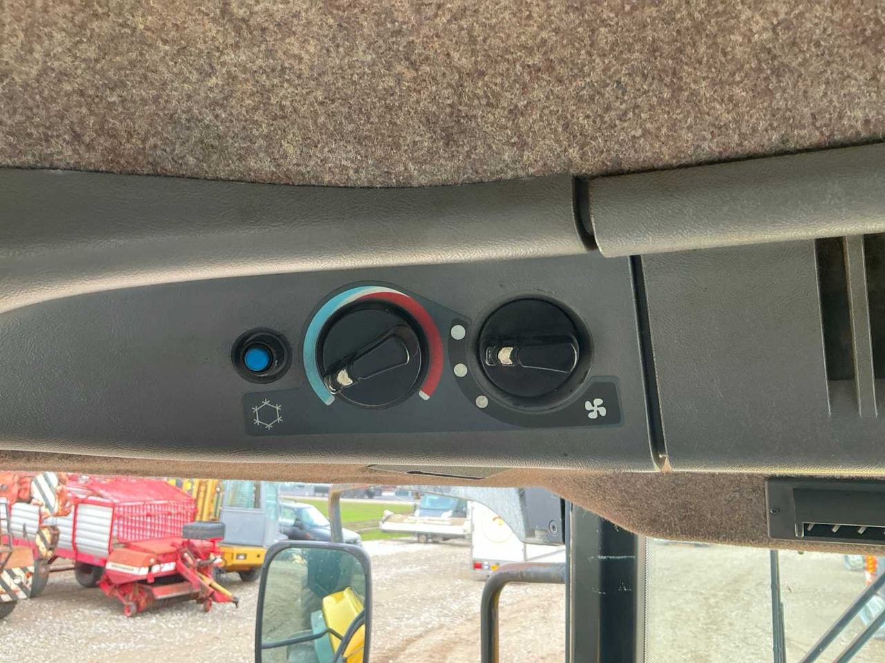 Tracteur agricole New Holland 8970
