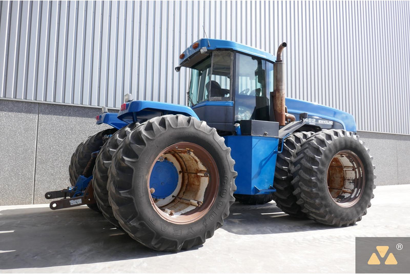 Tracteur agricole New Holland 9482