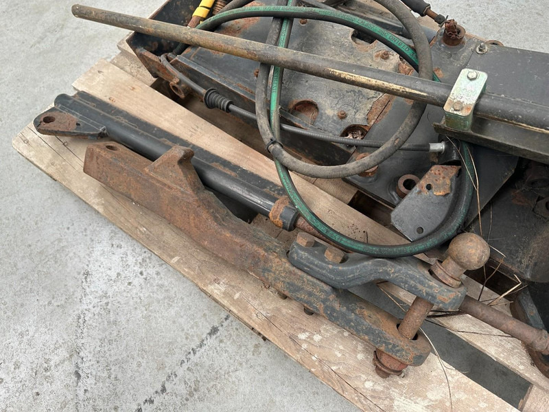 Tracteur agricole New Holland Pick up hitch