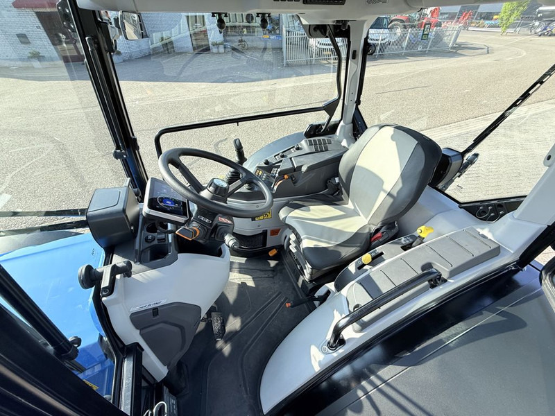 Tracteur agricole New Holland T4.100 LP