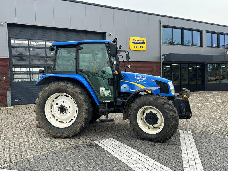 Tracteur agricole New Holland T5050 Hi-Lo Powershuttle