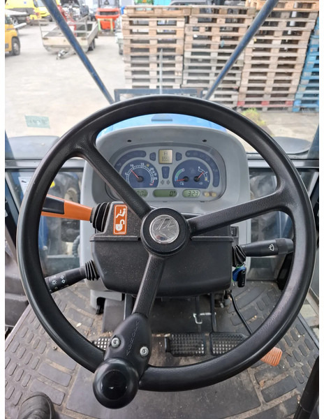 Tracteur agricole New Holland T5050 T5050