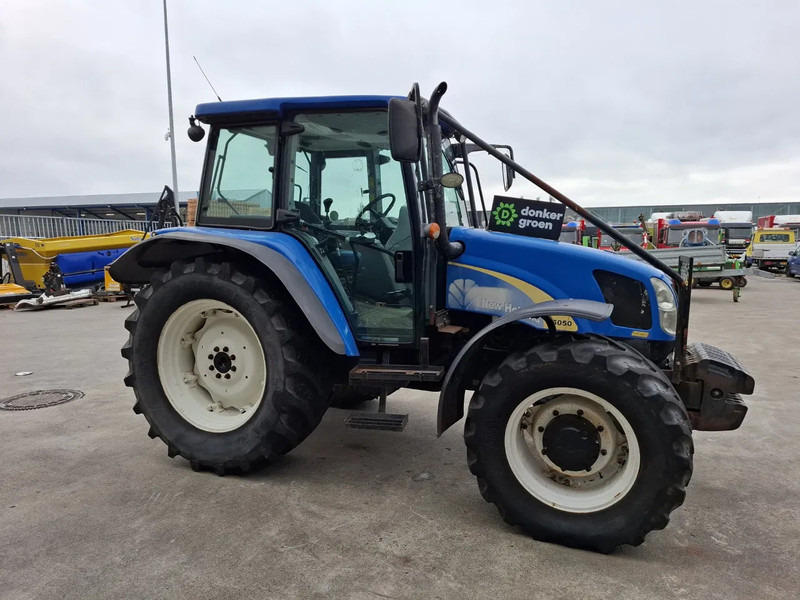 Tracteur agricole New Holland T5050 T5050