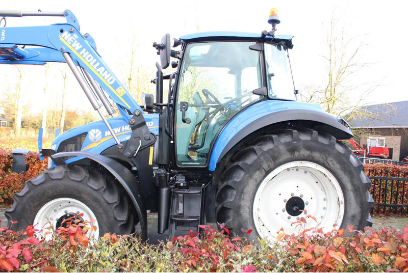 Tracteur agricole New Holland T5.105 Met voorlader