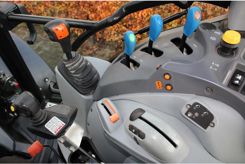 Tracteur agricole New Holland T5.105 Met voorlader