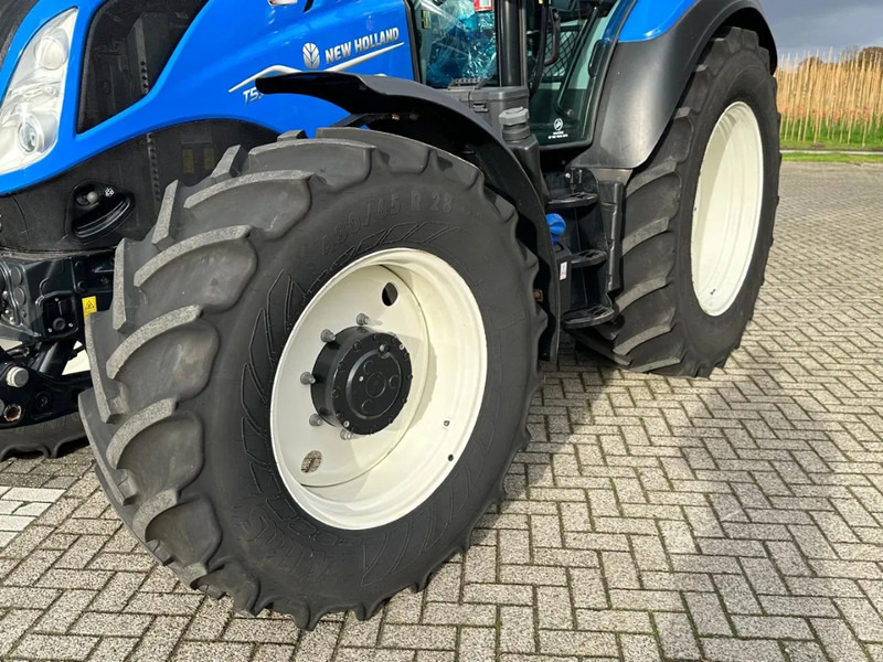 Tracteur agricole New Holland T5.140 Autocommand