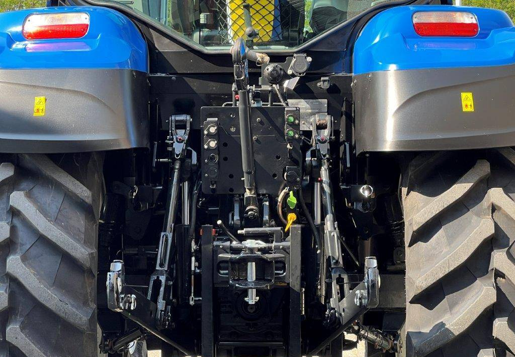 Tracteur agricole New Holland T5.140 Dynamic Command, Chargeur, 2021!!