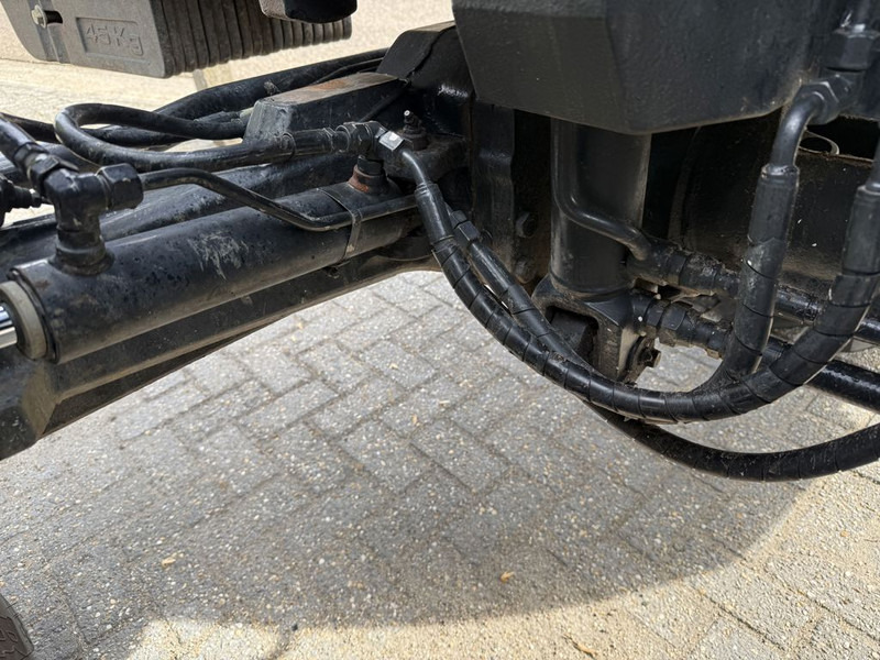 Tracteur agricole New Holland T6070 Elite