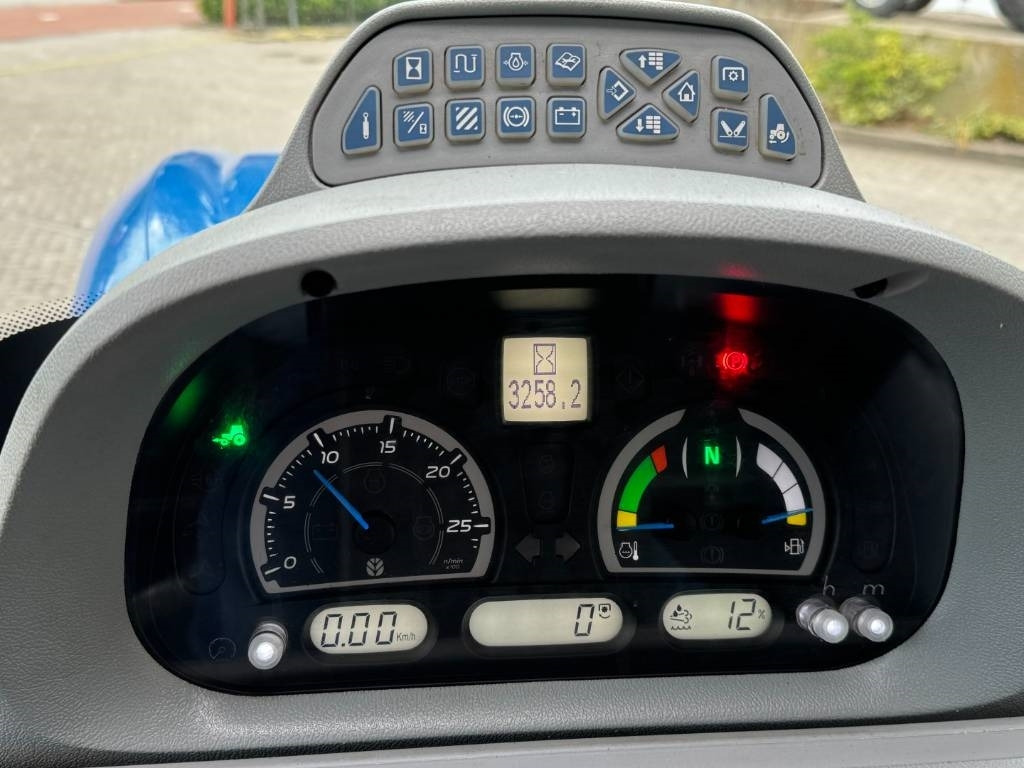 Tracteur agricole New Holland T6.180 Auto Command, frontlinkage, 3259 hours!!