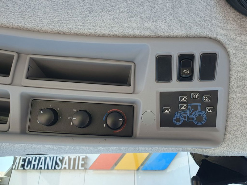 Tracteur agricole New Holland T6.180 DC