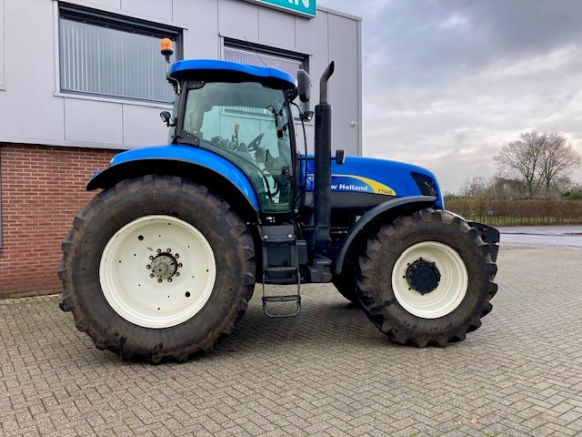 Tracteur agricole New Holland T7040 PC