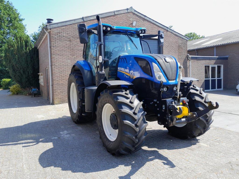 Tracteur agricole New Holland T7 165