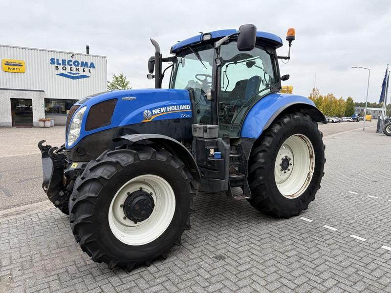 Tracteur agricole New Holland T7.210 Auto Command