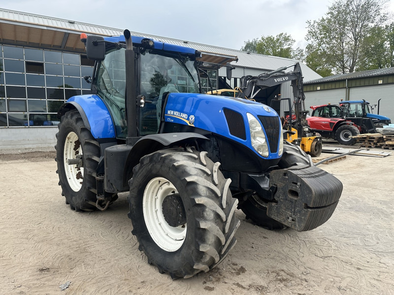 Tracteur agricole New Holland T7.235