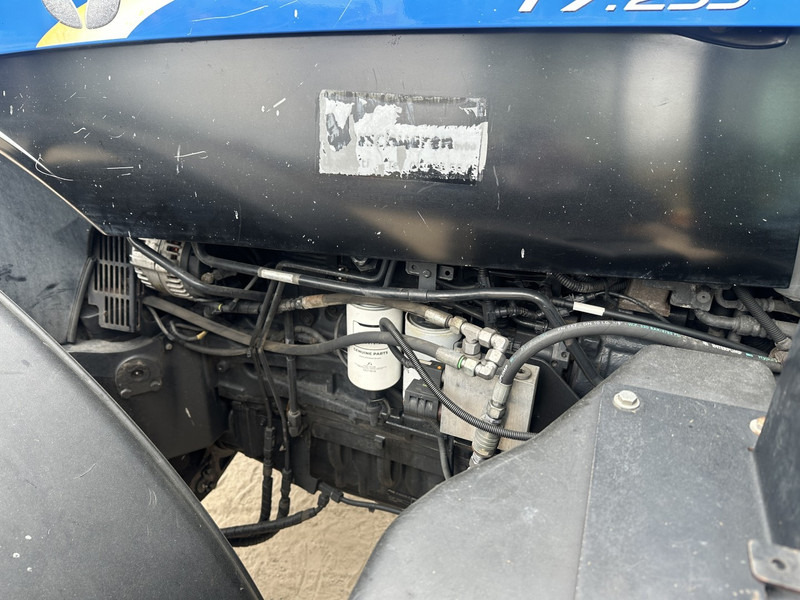 Tracteur agricole New Holland T7.235