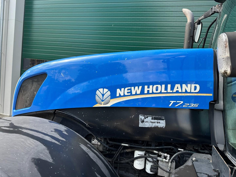 Tracteur agricole New Holland T7.235 Power Command