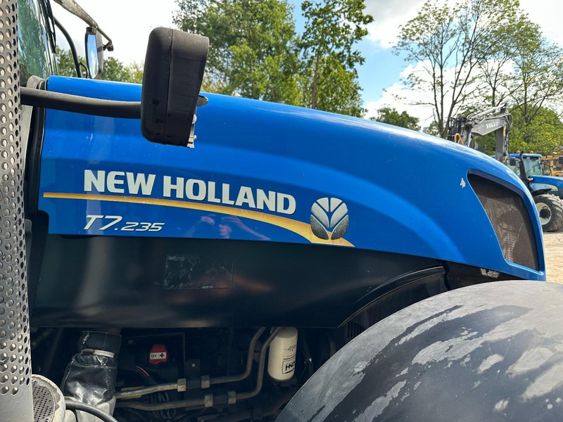 Tracteur agricole New Holland T7.235 Power Command