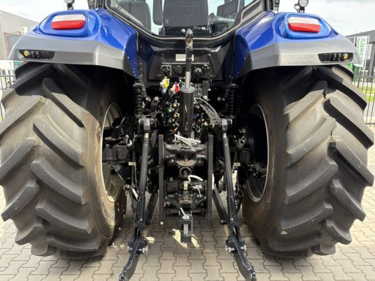 Tracteur agricole New Holland T7.300 PLMi