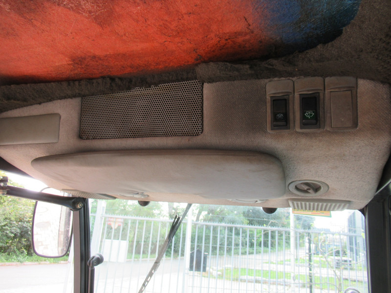 Tracteur agricole New Holland TC21D 4WD 4x4 Cabine Verwarming