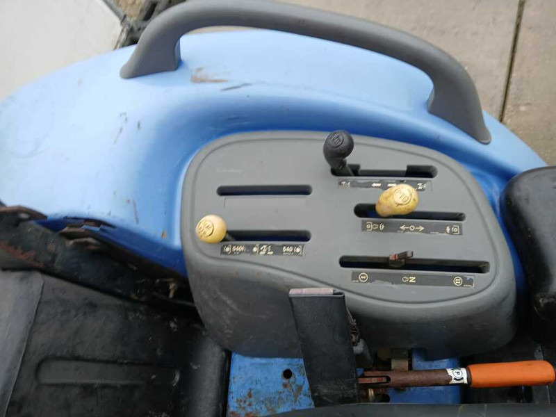 Tracteur agricole New Holland TC 40