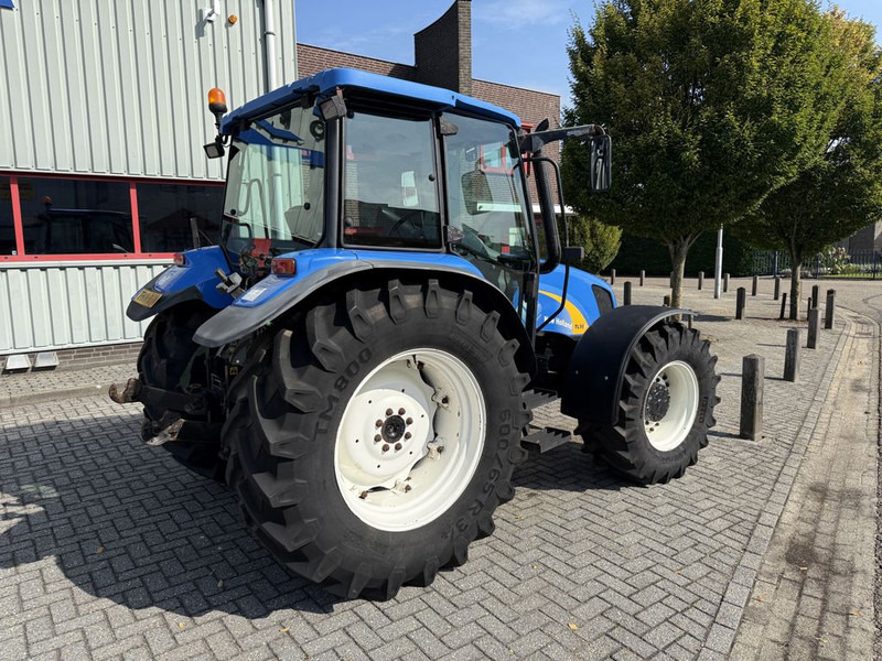 Tracteur agricole New Holland TL90A 4WD
