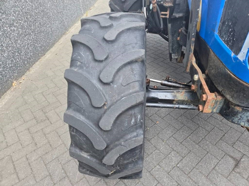 Tracteur agricole New Holland TL 90 A
