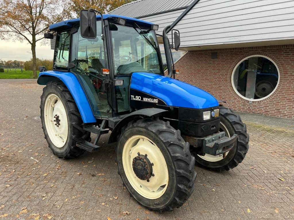 Tracteur agricole New Holland TL 90 trekker