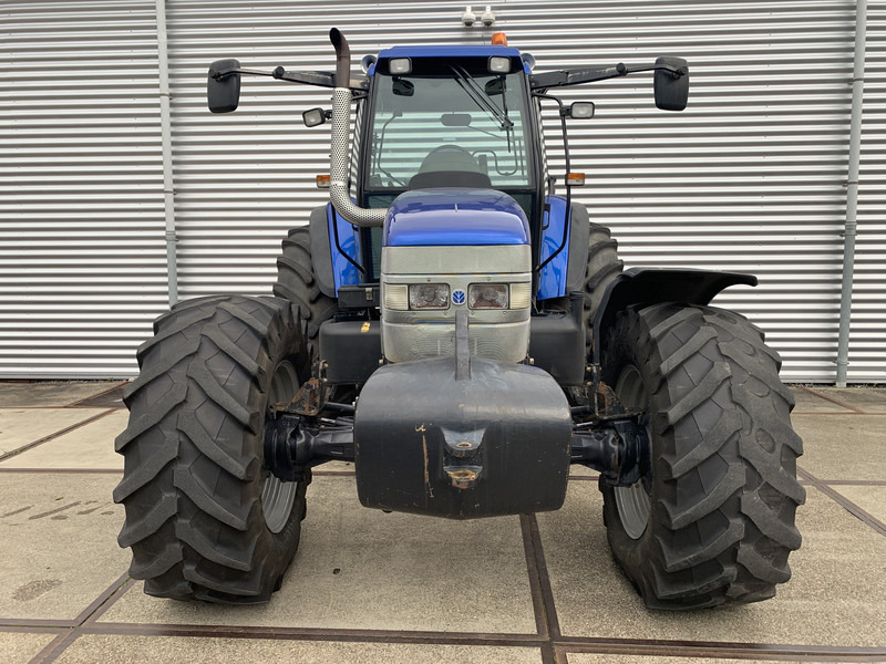 Tracteur agricole New Holland TM165 Power Command