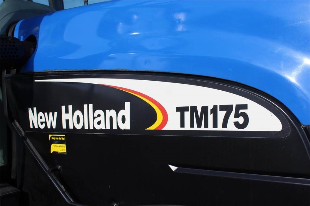 Tracteur agricole New Holland TM175