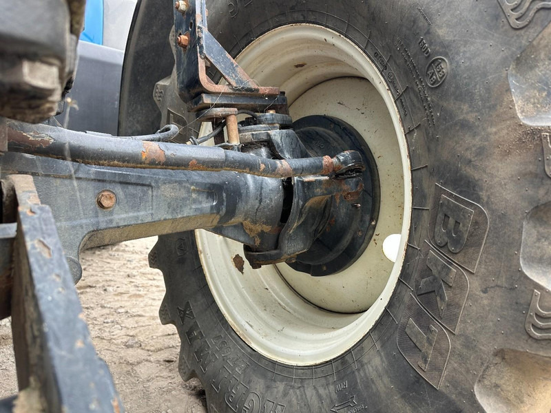 Tracteur agricole New Holland TM 190