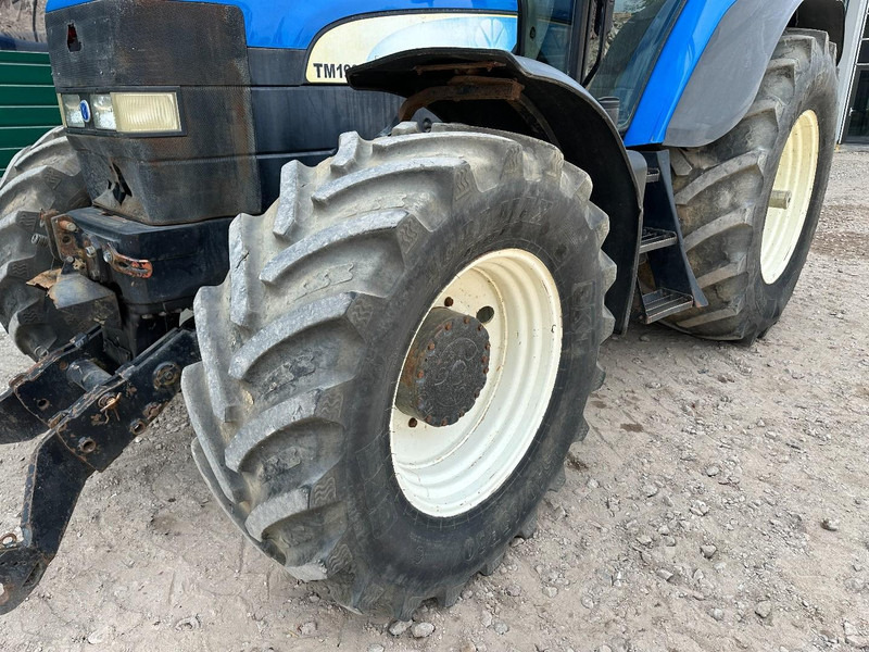 Tracteur agricole New Holland TM 190