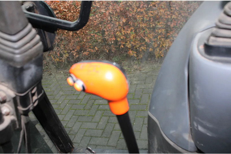 Tracteur agricole New Holland TN75S