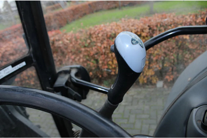 Tracteur agricole New Holland TN75S