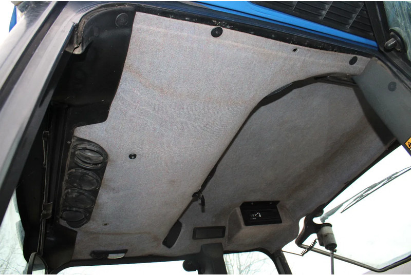 Tracteur agricole New Holland TN75S