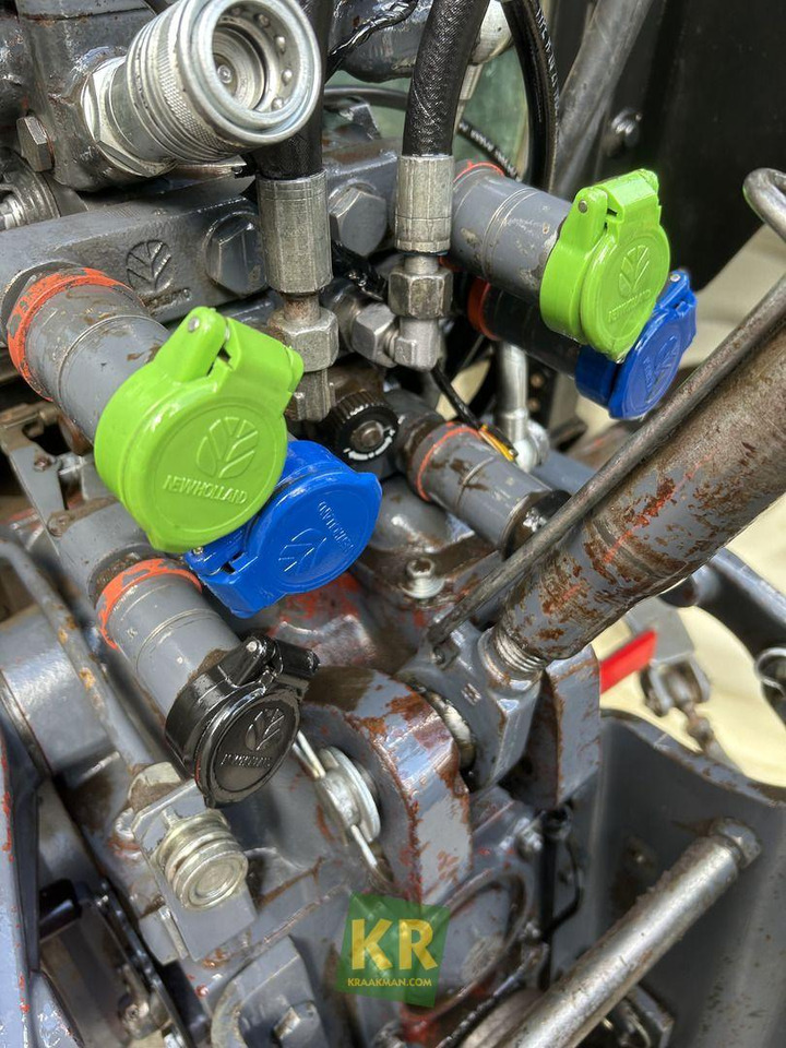 Tracteur agricole New Holland TN75S