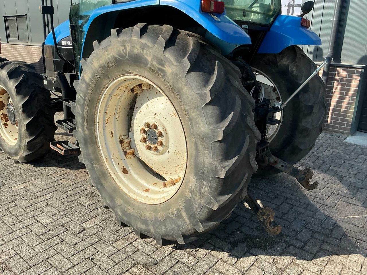 Tracteur agricole New Holland TS100