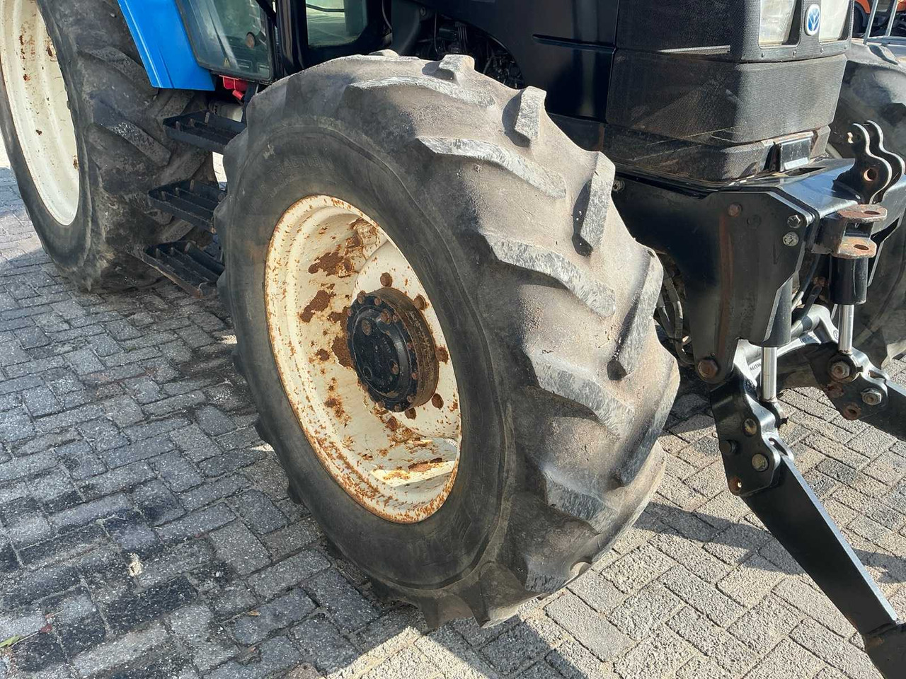 Tracteur agricole New Holland TS100