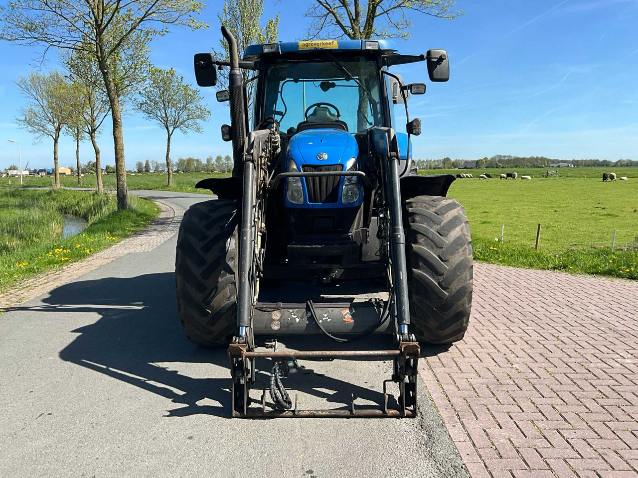 Tracteur agricole New Holland TS100A