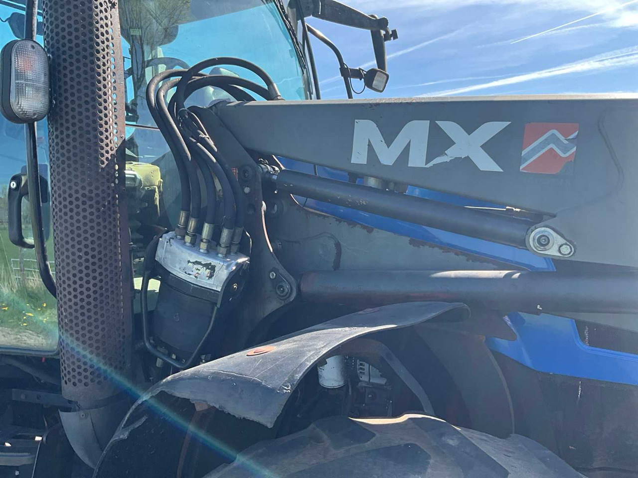 Tracteur agricole New Holland TS100A