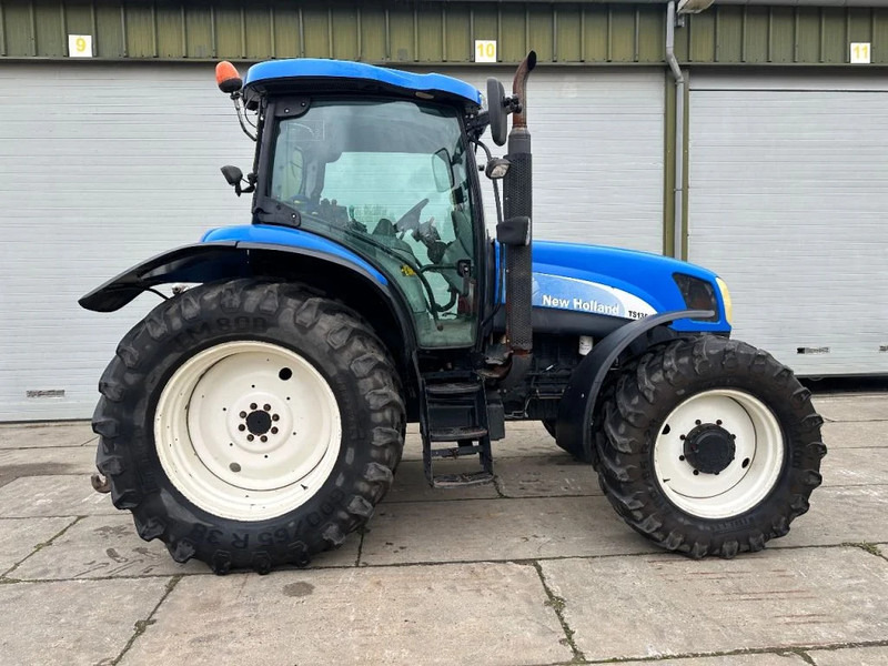 Tracteur agricole New Holland TS135A