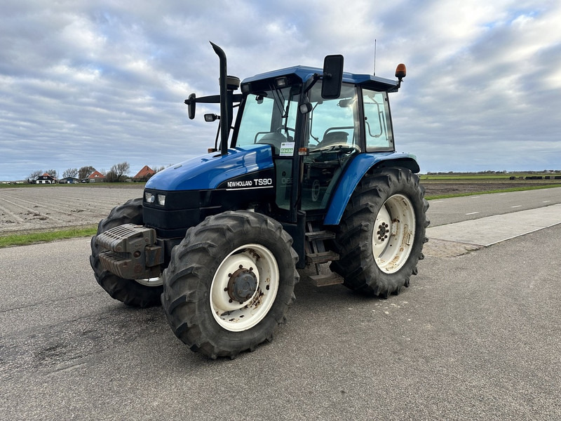Tracteur agricole New Holland TS90