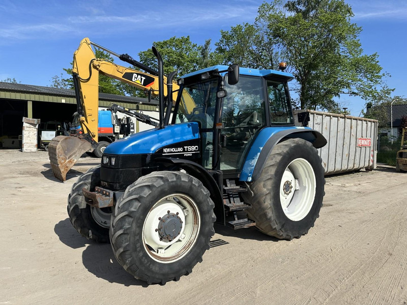 Tracteur agricole New Holland TS 90