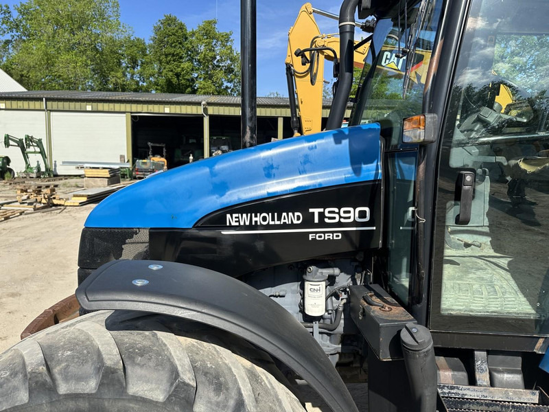 Tracteur agricole New Holland TS 90
