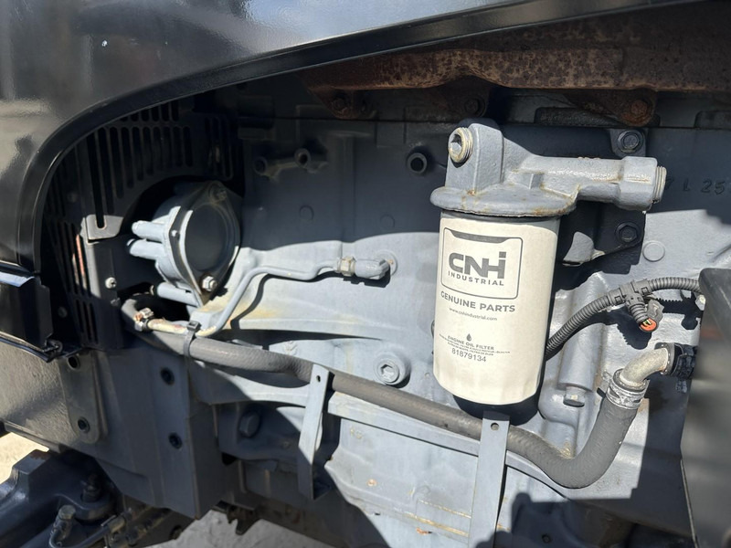 Tracteur agricole New Holland TS 90