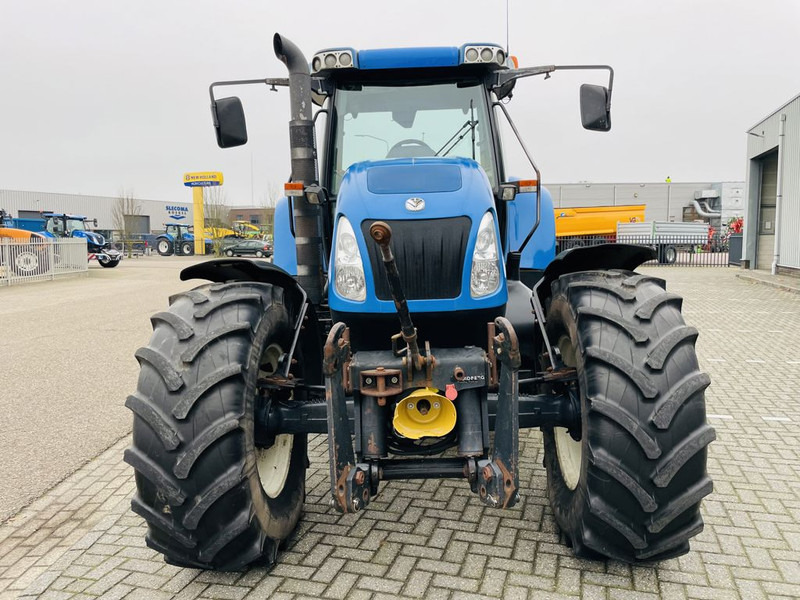 Tracteur agricole New Holland TVT 135 Transmissie CVT fronthef pto