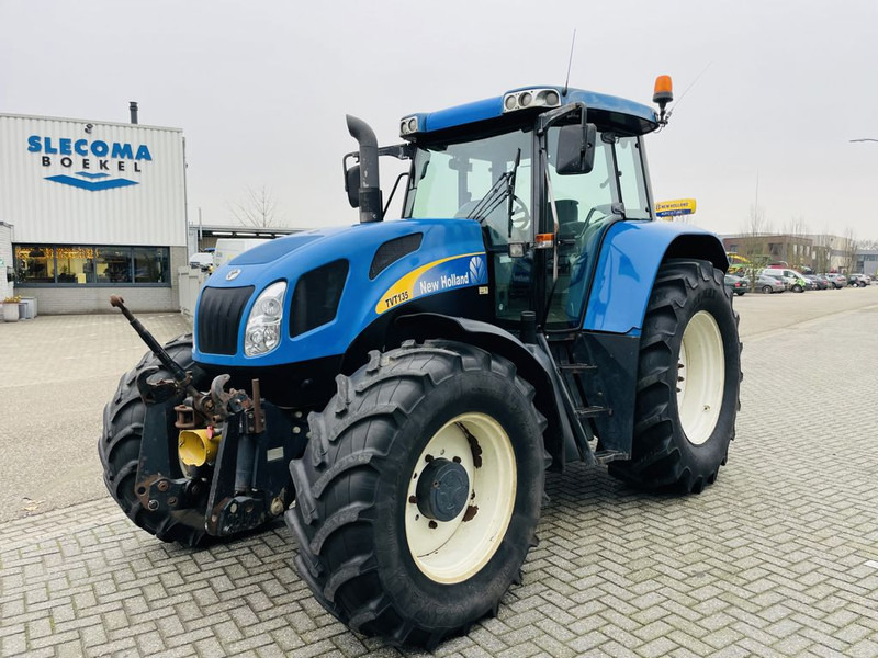 Tracteur agricole New Holland TVT 135 Transmissie CVT fronthef pto