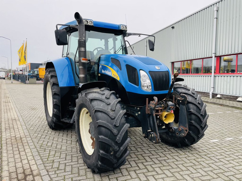 Tracteur agricole New Holland TVT 135 Transmissie CVT fronthef pto