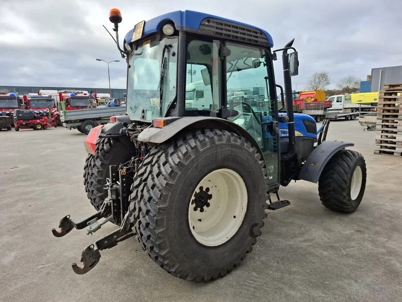 Tracteur agricole New Holland T 4040 F T4040F