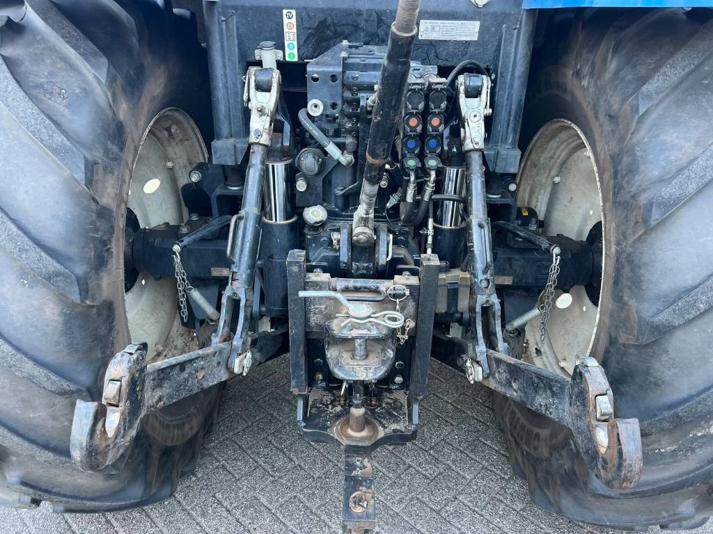 Tracteur agricole New Holland T 6.155