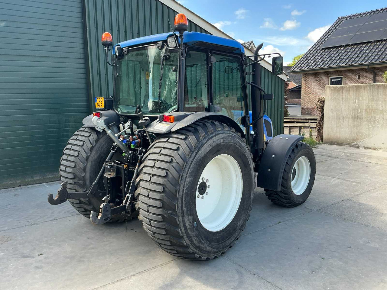 Tracteur agricole New holland T4030